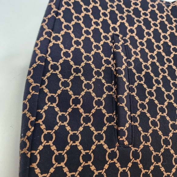 Chico's Women's Size 0 US 4 Chain Print Slim Leg Pants Pull On Gold/Black - Picture 6 of 12